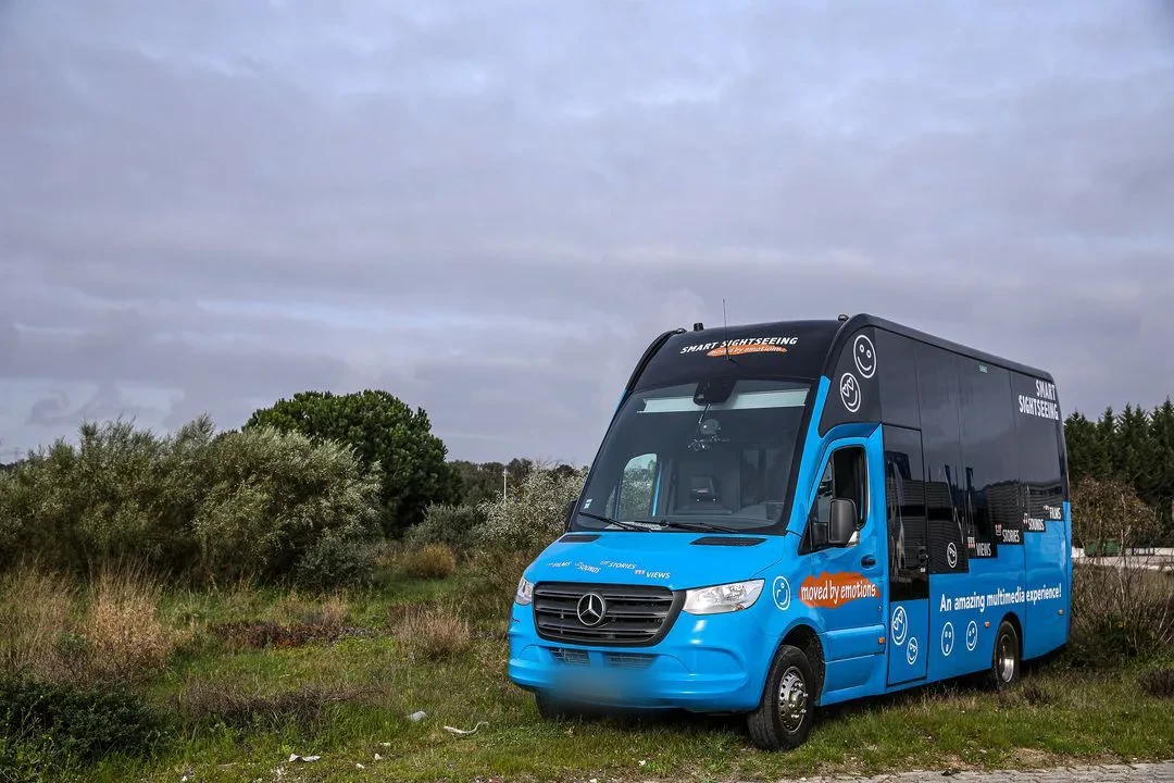 Sightseeing Bus — exterior