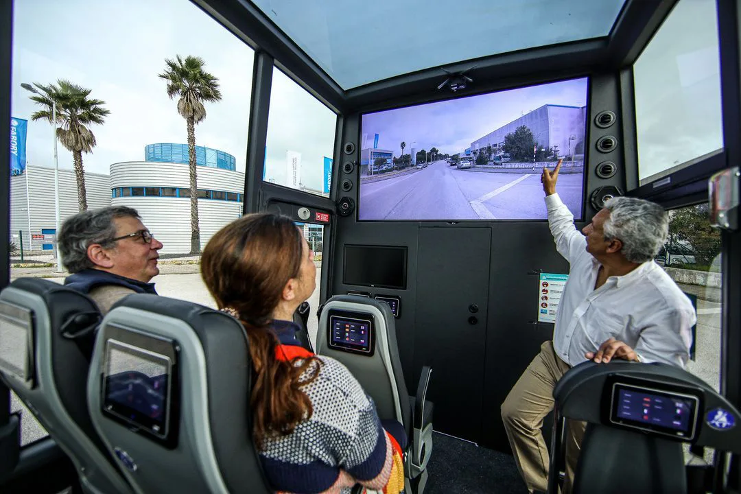 Sightseeing Bus